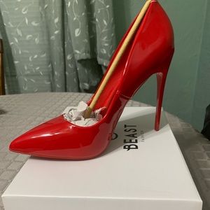 Red Pumps